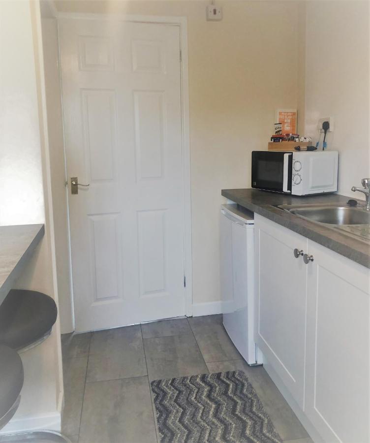 Little Park Holiday Homes Self Catering Cottages 1 & 2 Bedrooms Available Close To Tutbury Castle Eksteriør billede