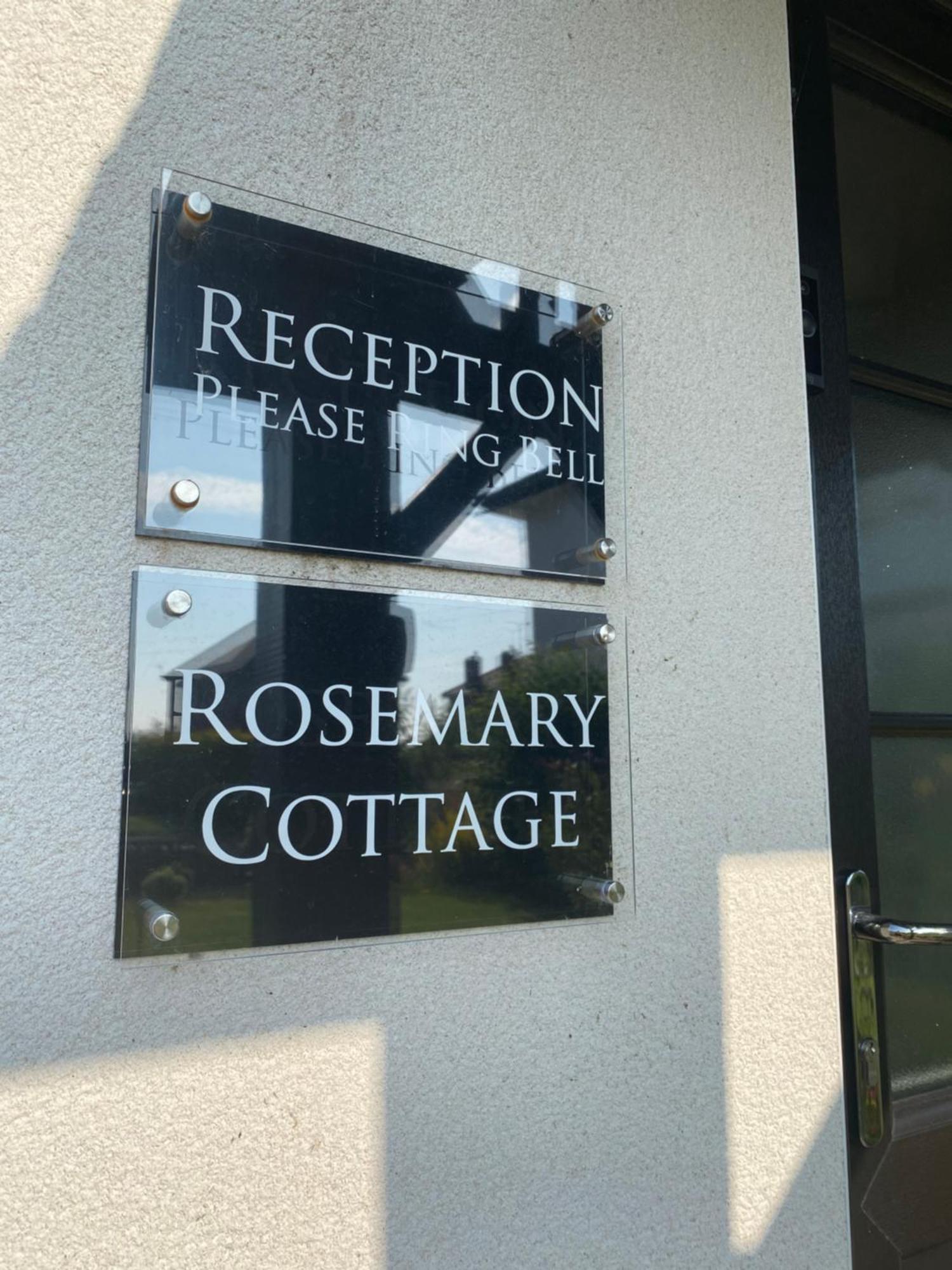 Little Park Holiday Homes Self Catering Cottages 1 & 2 Bedrooms Available Close To Tutbury Castle Eksteriør billede