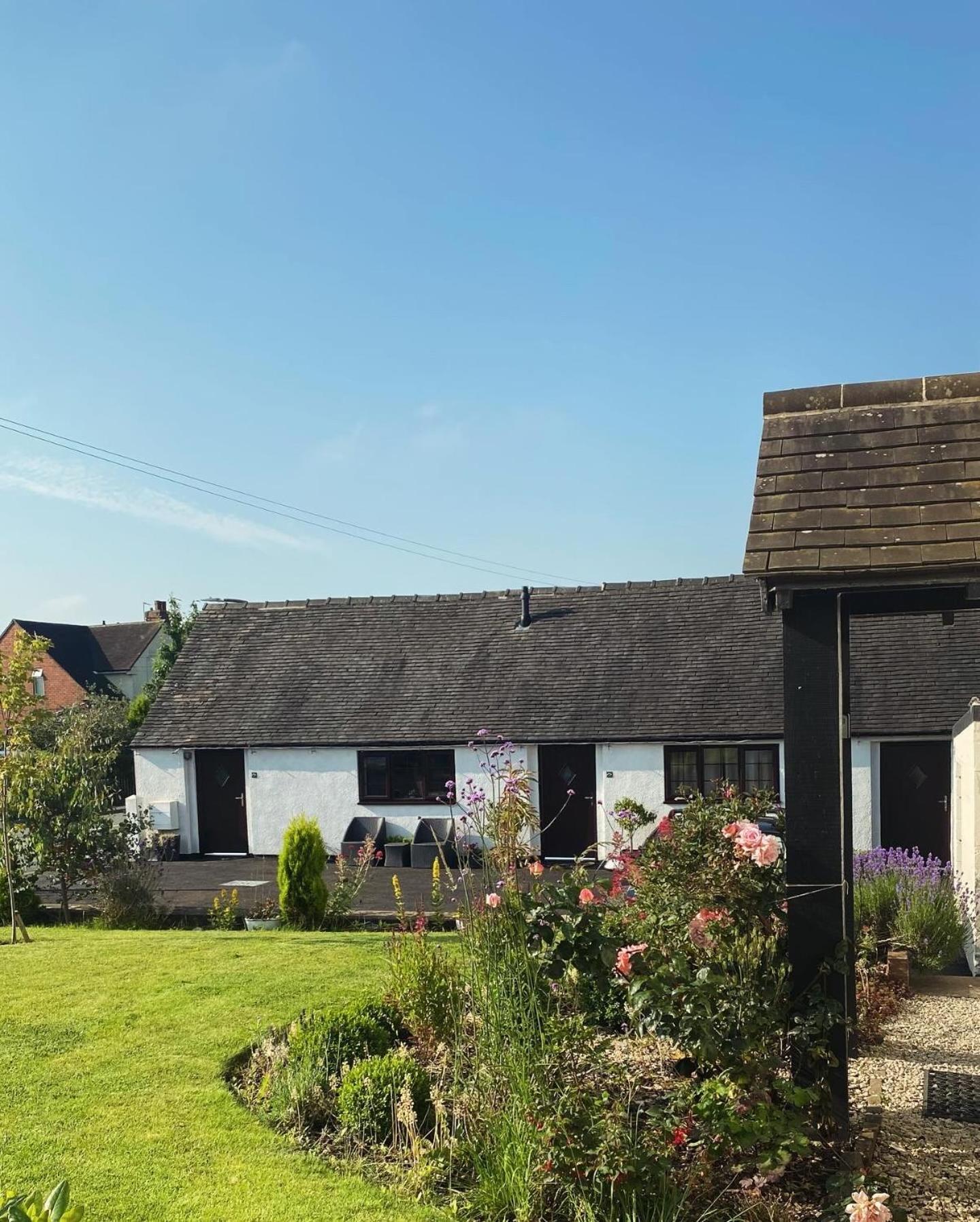 Little Park Holiday Homes Self Catering Cottages 1 & 2 Bedrooms Available Close To Tutbury Castle Eksteriør billede